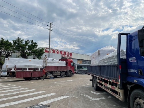 Αποστολή Double Truckload: Οι γραμμές παραγωγής Edge Bander αναχωρούν για παγκόσμιους πελάτες